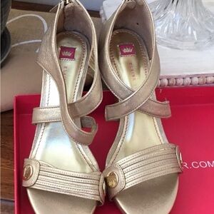 Elaine Turner Gold Crisscross Strappy Heels